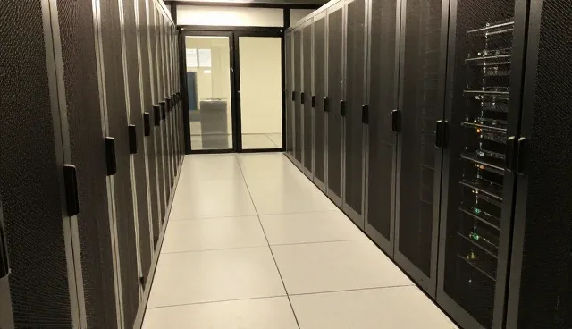 技术支持如何影响项目施工管理中的性能表现